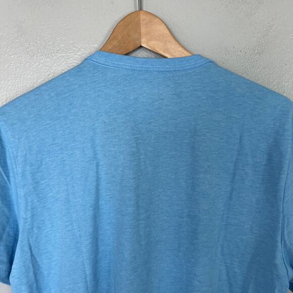 Vineyard Vines Men S T-Shirt Short Sleeve Light Blue NEW Catching Waves Graphic - Picture 5 of 8